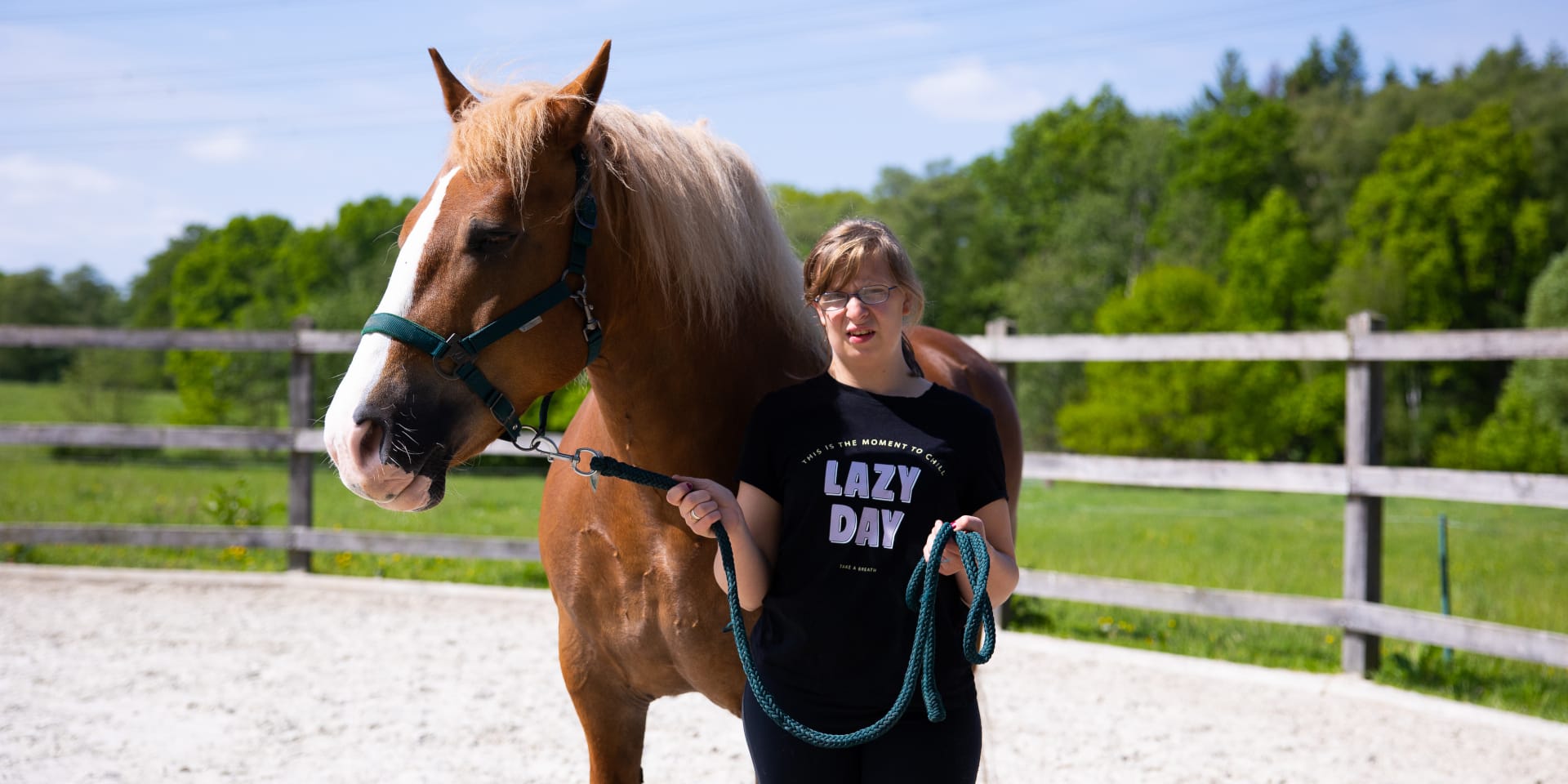 images[currentIndex()].alt